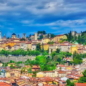 https://ninas-home.it-lombardy.com